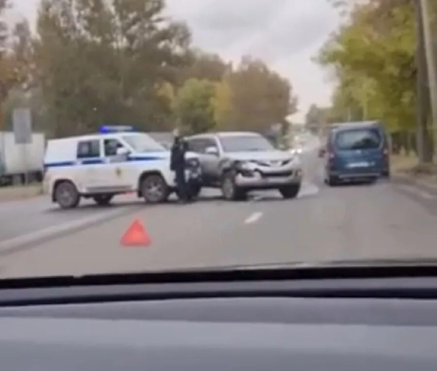 Включи машины попали. Полицейская машина попала в аварию. Авария Ярославль Калинина. В Ярославле Ярославской области машина полицейский.