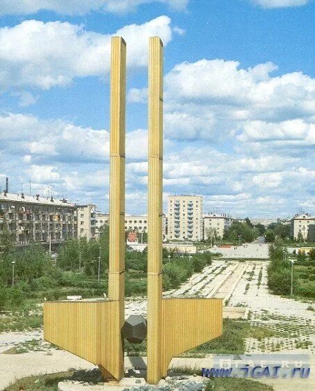 Гаев город. Стелла Гай. Город Гай достопримечательности. Памятники города Гая древние. Город Гай, 11 звезд.