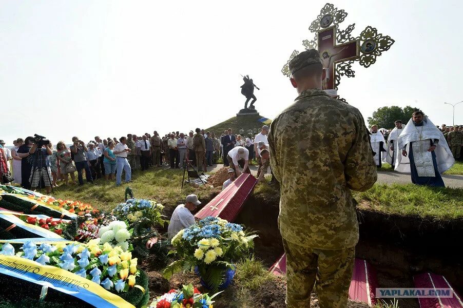 Похороны солдата сухой Лог. Похороны солдата в станице плоская.