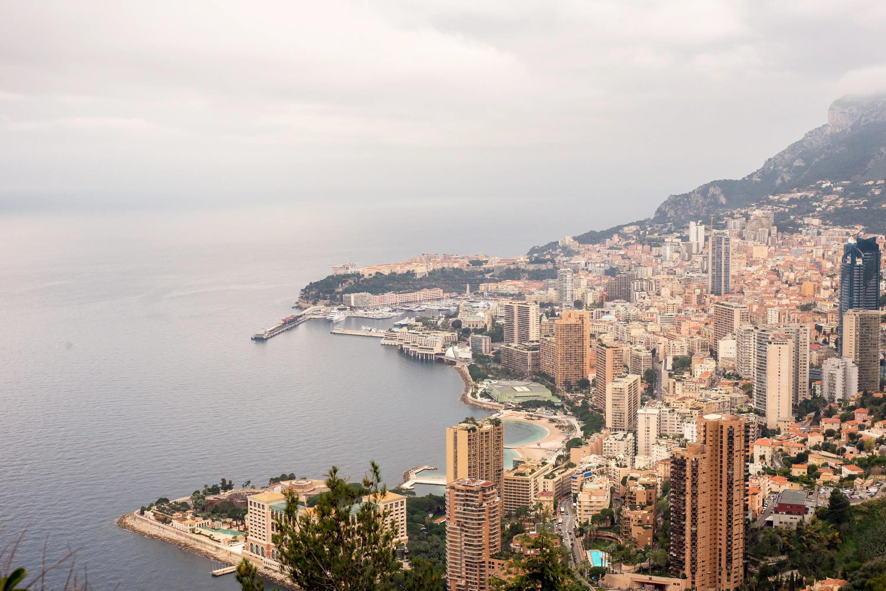 Европейские страны с морем. Княжество Монако. Горы Монако. Княжество Монако природа. Монако панорама.
