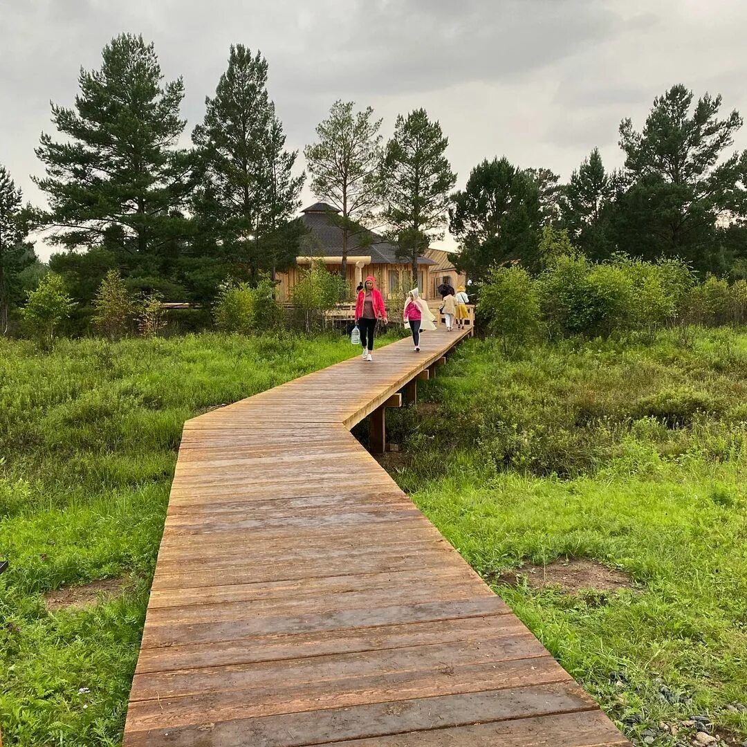 С укурик забайкальский край парк. Парк тужи забайкальский край. Ленд арт парк тужи даши намдакова. Ленд парк даши намдакова. Тужи даши намдаков.