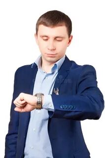 Не смотря на часы