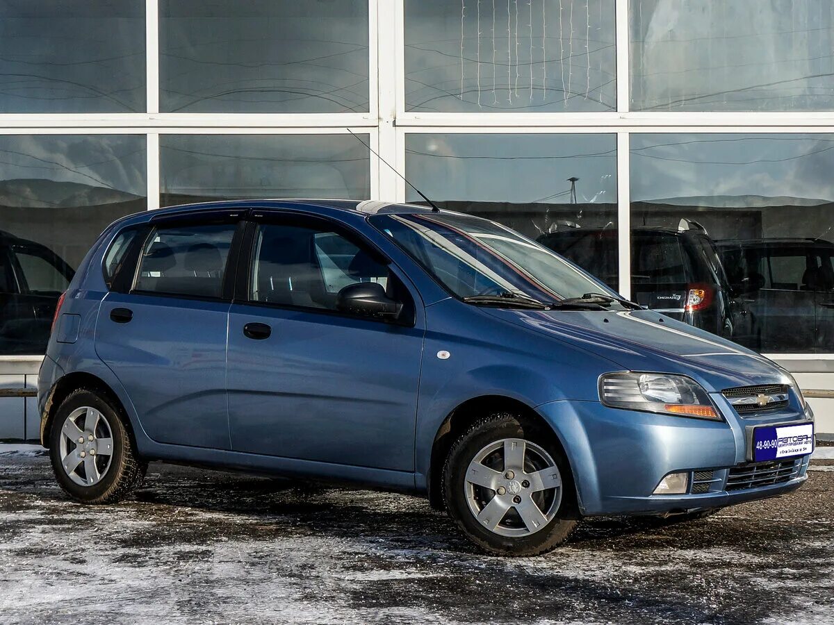 Купить шевроле великий новгород. Chevrolet Aveo универсал. Шевроле Авео 2007 года голубой 1.4. Шевроле Авео универсал первого поколения. Шевроле Авео универсал фото.