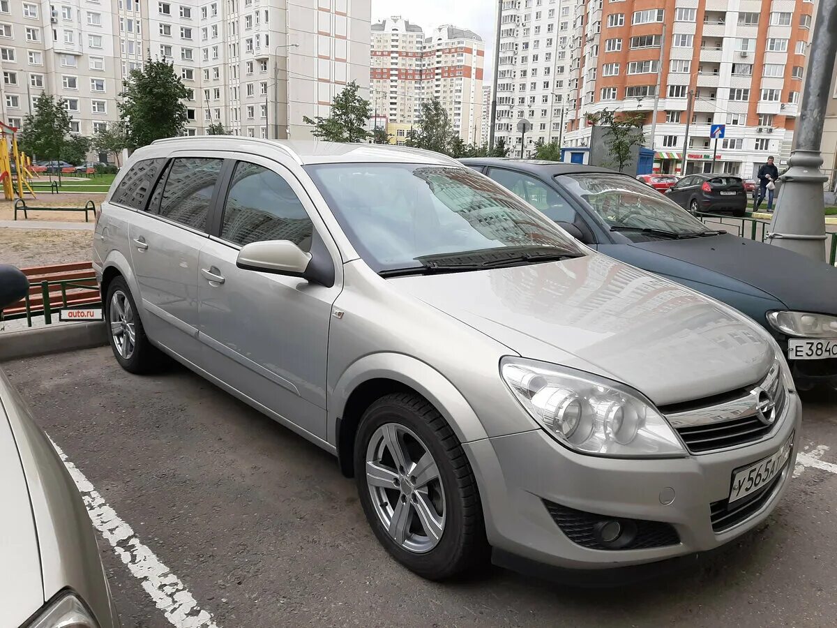 Опель универсал 2007. Opel Astra 2007 универсал. Opel Astra 1.8 at, 2007.