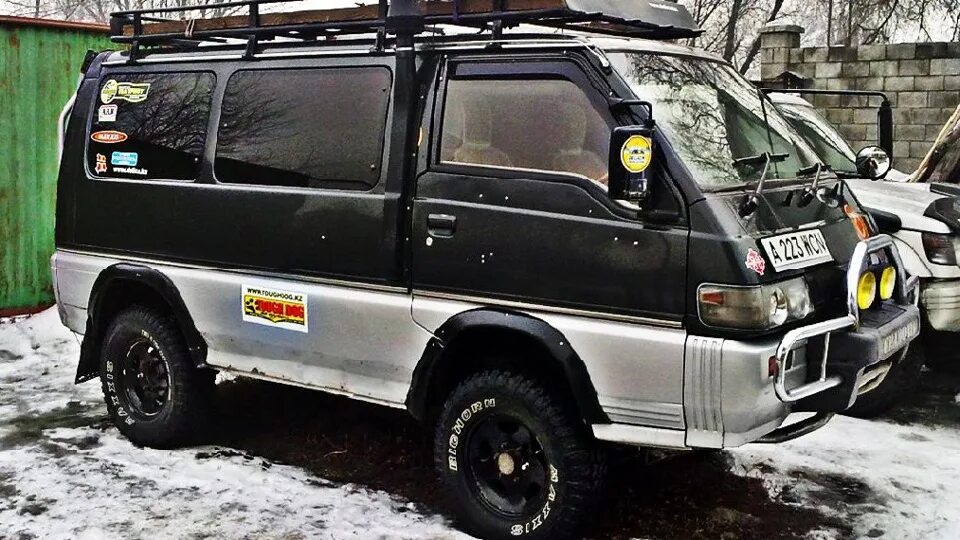Делика кирпич фото Всё как у людей Mitsubishi Delica (P35W), 2,5 л, 1998 года тюнинг DRIVE2