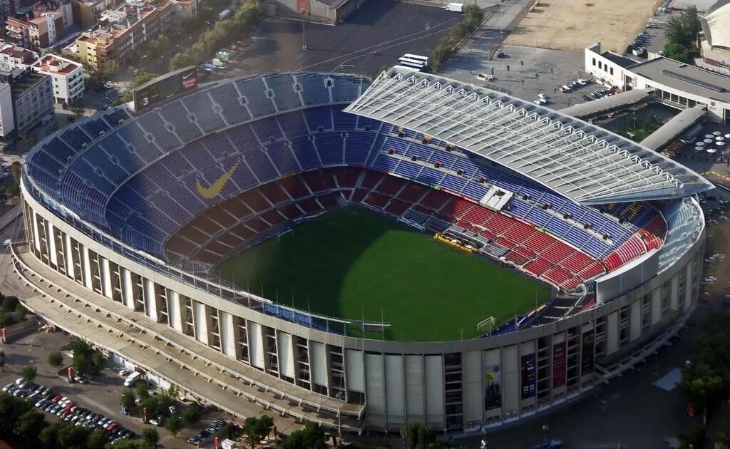 Вместимость камп. Камп ноу стадион. Барселона Испания Камп ноу. Стадион Camp nou FC Barcelona. Стадион ФК Барселона снаружи.