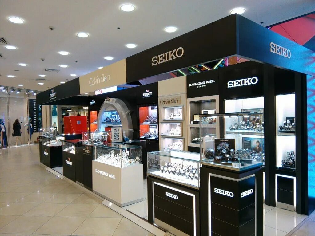 часовые магазины в москве. ростовская область таганрог улица фрунзе 72 эрмитаж. часы магазин. витрина с часами. открыть магазин часов.