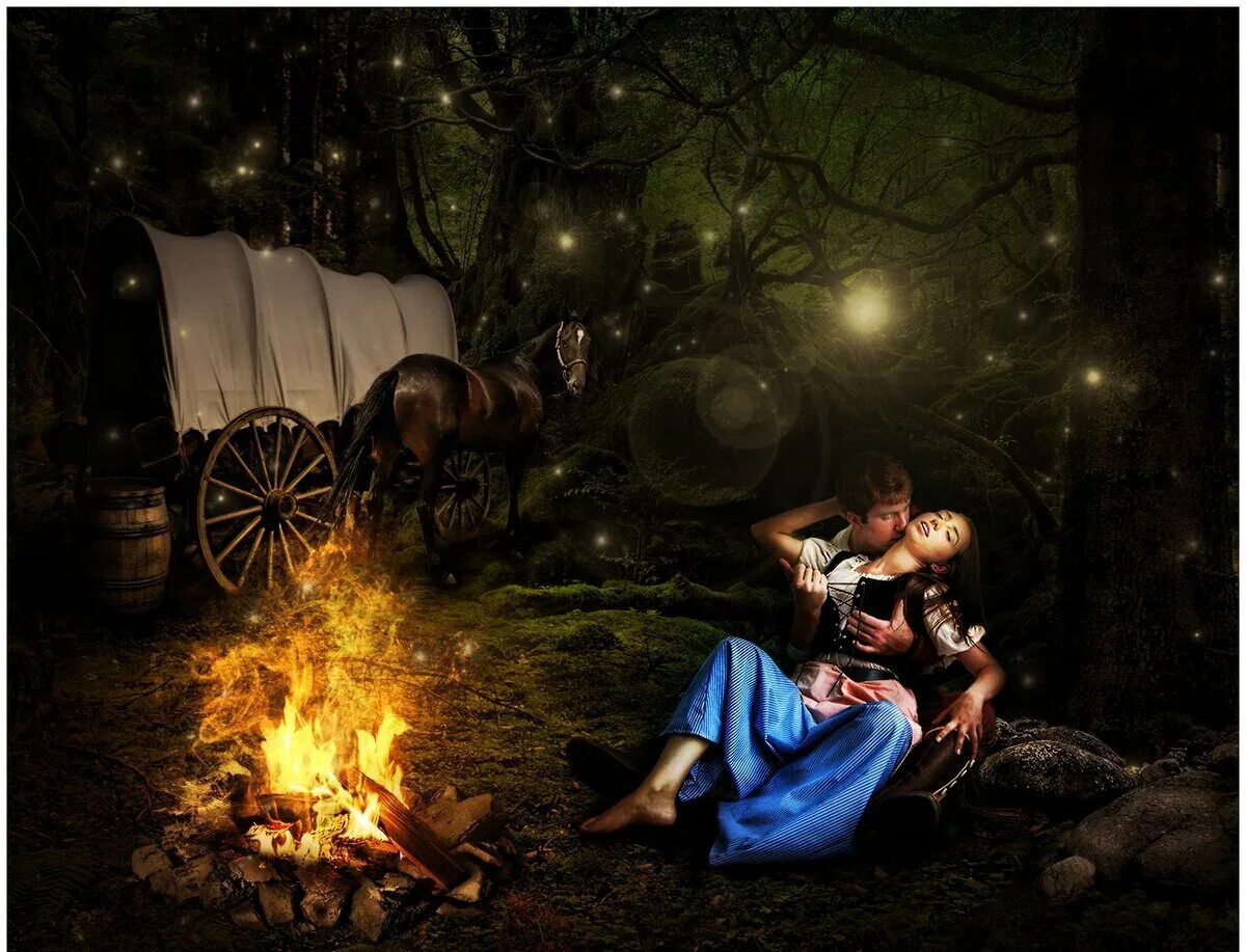 Цыганский табор кибитка костер. Ночь в таборе. Красивые цыганки. Цыганский табор ночью. Цыганский табор у костра.