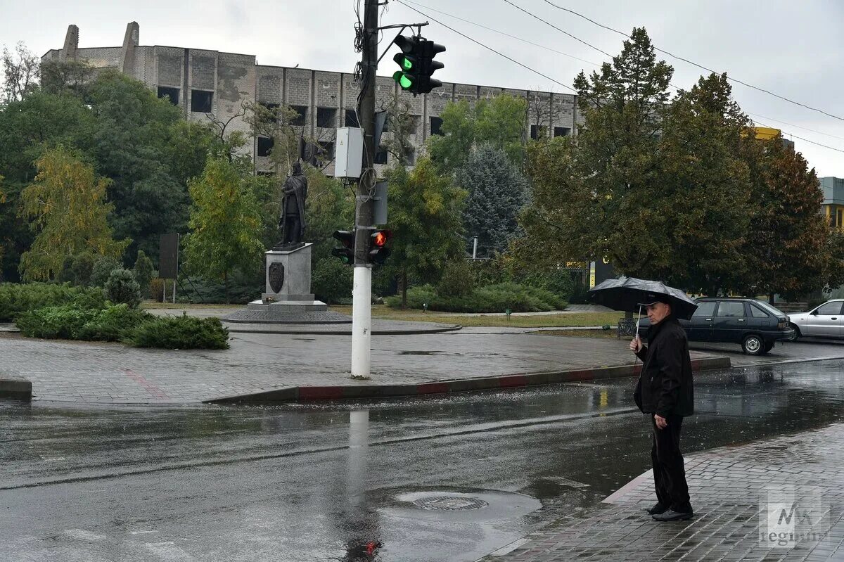 Открой мелитополь. Памятник Александру Невскому в Мелитополе.