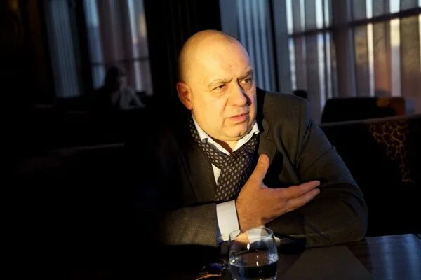 Франческо екатеринбург. Librizzi. Франческо. Дизайнер франческо. Франческо спампинато.
