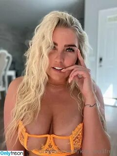Zoe rhode joi