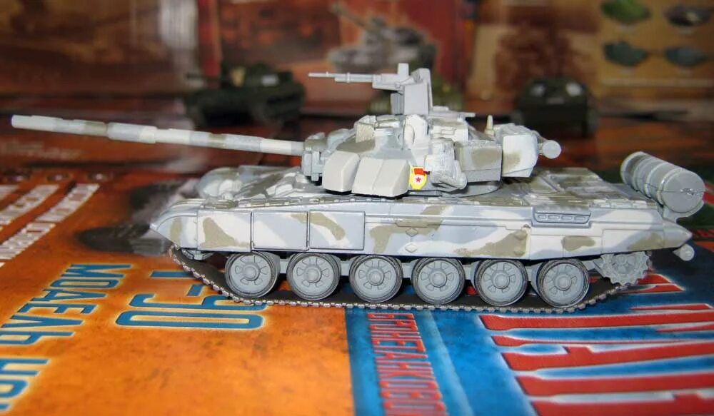 Модели российских танков т90. Модель танка т 90. Танк т90 картон. Модель русского танка т90.