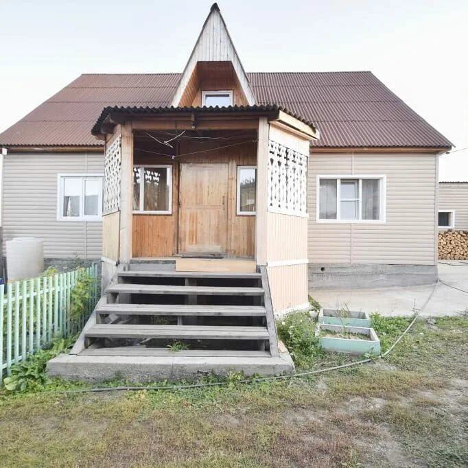 Частный благоустроенный дом в районе вахмистрово. Дом улан удэ благоустроенную. Дом в улан удэ. Сотниково дом купить коттеджный поселок. Улан-удэ нижний саянтуй.