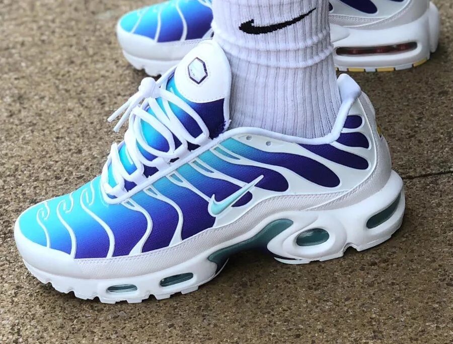 Nike Air Max TN Plus. Nike Air TN Plus. Nike Air Max TN. Nike Air Max TN Plus White. Плюсы кроссовок найк