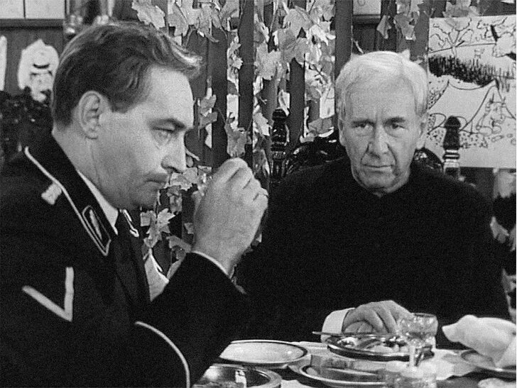 штирлиц в поезде