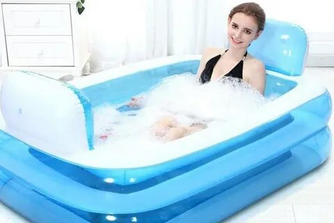 Пластиковые ванны в квартиру