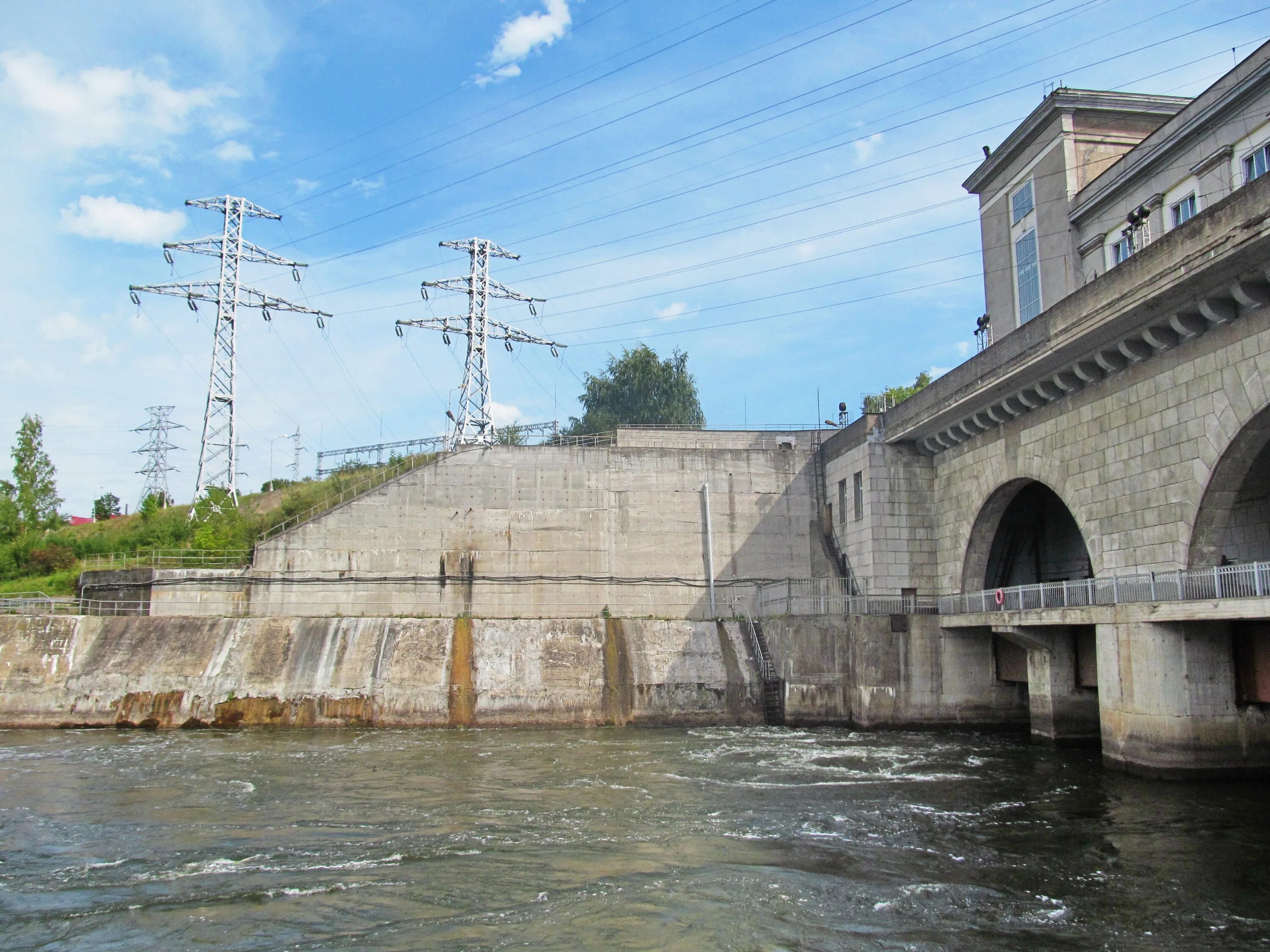 Шишаки миргородский район. Гэс на красной поляне. Свирь гэс подпорожье. Шишаки полтавская область. Саяно шушенская плотина.