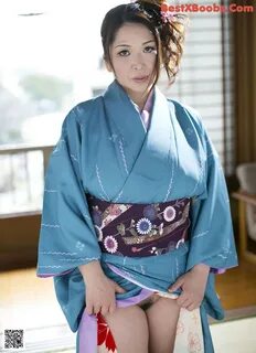 Natsuko Kayama - Dp Dutch 80s P7 No.ec9eb7 Image No. 11.