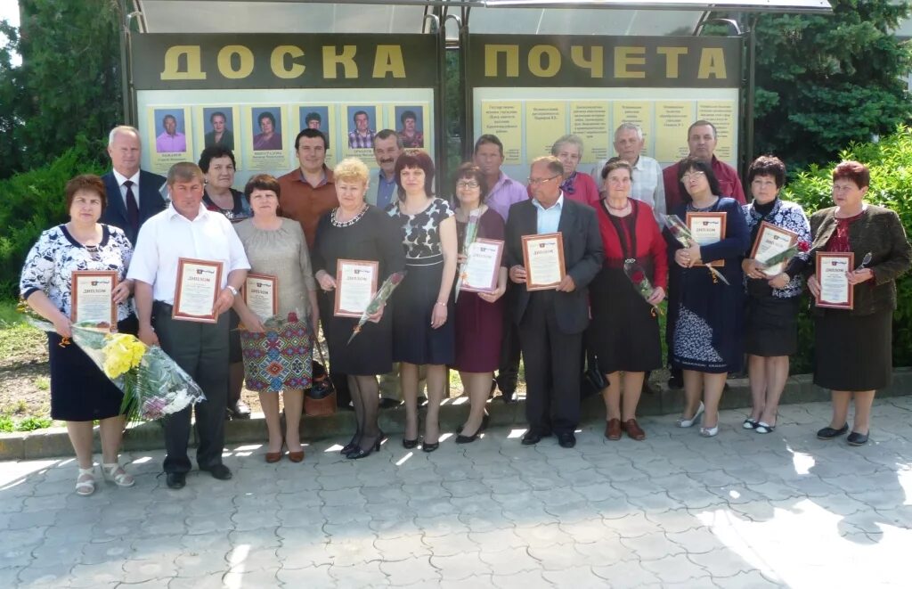 Погода красногвардейский район п красногвардейский. Село Красногвардейское Ставропольский край. Площадь села Красногвардейского Ставропольского края. Покровское Красногвардейский район Ставропольский край. Привольное Красногвардейский район Ставропольский край.