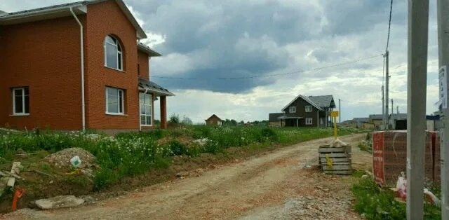 Пруд голубино. Новое голубино. Погода в голубино домодедовский. Река северка барыбино. Река северка московская область.