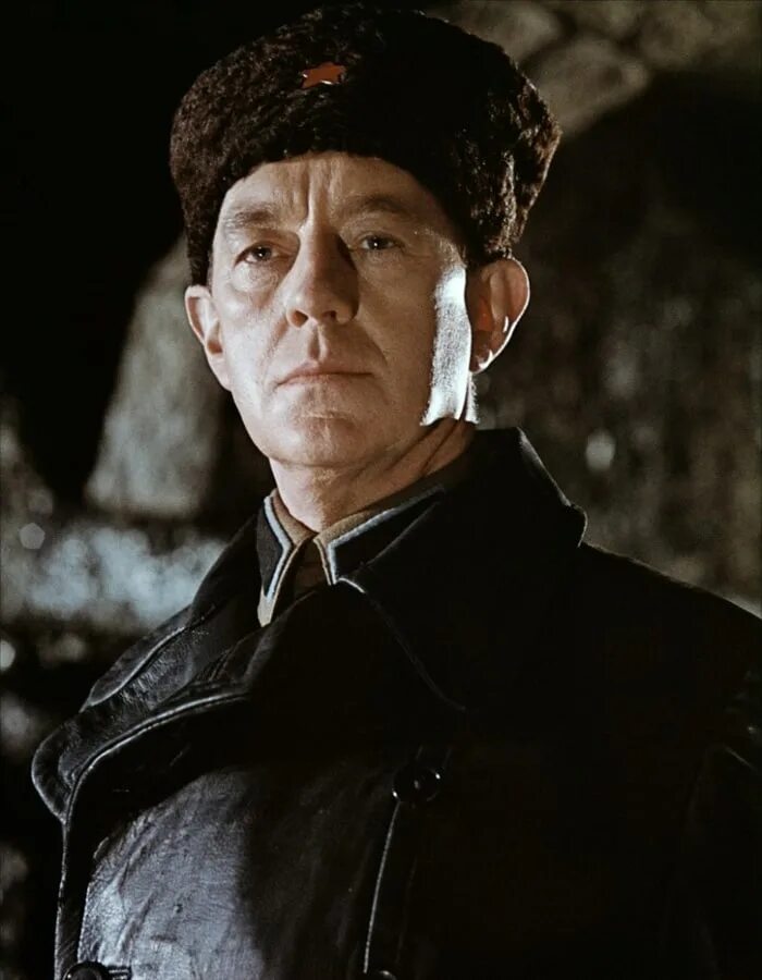 Sir alec guinness obi. Дэвид проуз и алек гиннесс. Алек гиннесс оскар. Алек гиннесс. Алек гиннесс британский актёр.