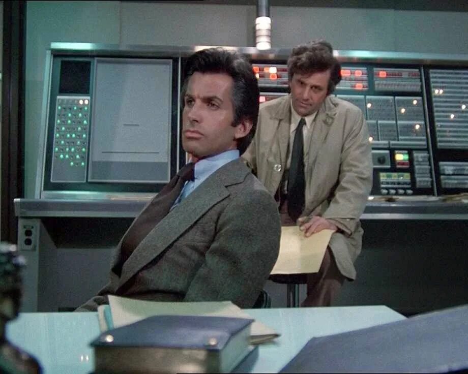 Джордж гамильтон коломбо горе от ума. Коломбо горе от ума. Джордж хэмилтон коломбо. Джордж гамильтон коломбо горе от ума. Коломбо горе от ума.