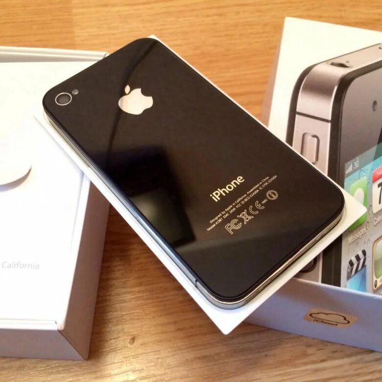 Выпуск айфон 4. Iphone 4s. Iphone 4s 16gb Black. Iphone 4s GB 32 чёрный. Айфон 4s 128 ГБ.