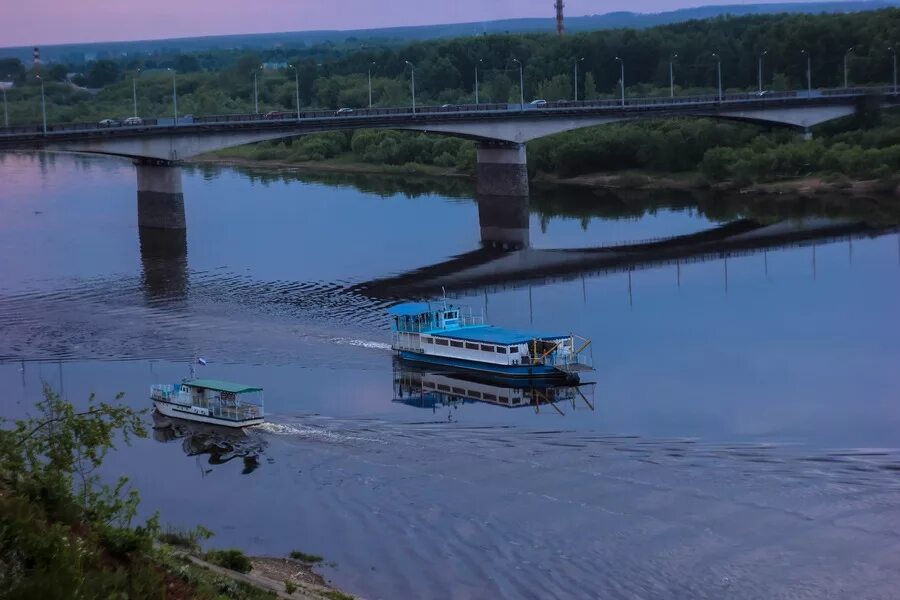 Уровень реки вятки в вятских полянах. Река Вятка Киров. Река Вятка Кирово Чепецк. Река Вятка Нововятск. Река Вятка Киров мост.