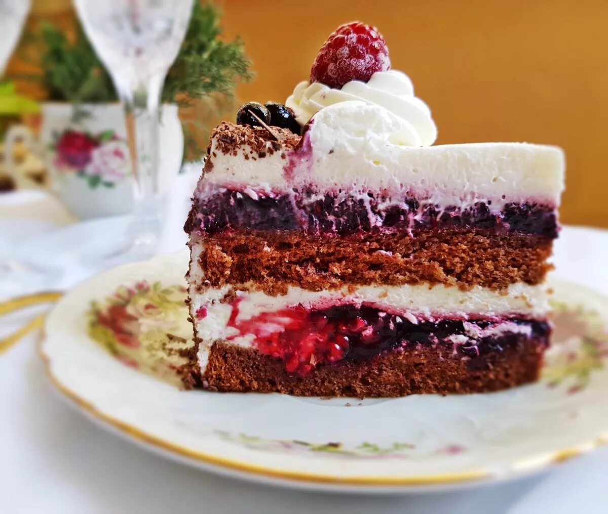 Торт "чёрный лес" (Black Forest Cake). Торт "чёрный лес" Чизберри. Торт чёрный лес Шварцвальд. Торт чёрный лес с конфи. Крем чиз с вишней рецепт