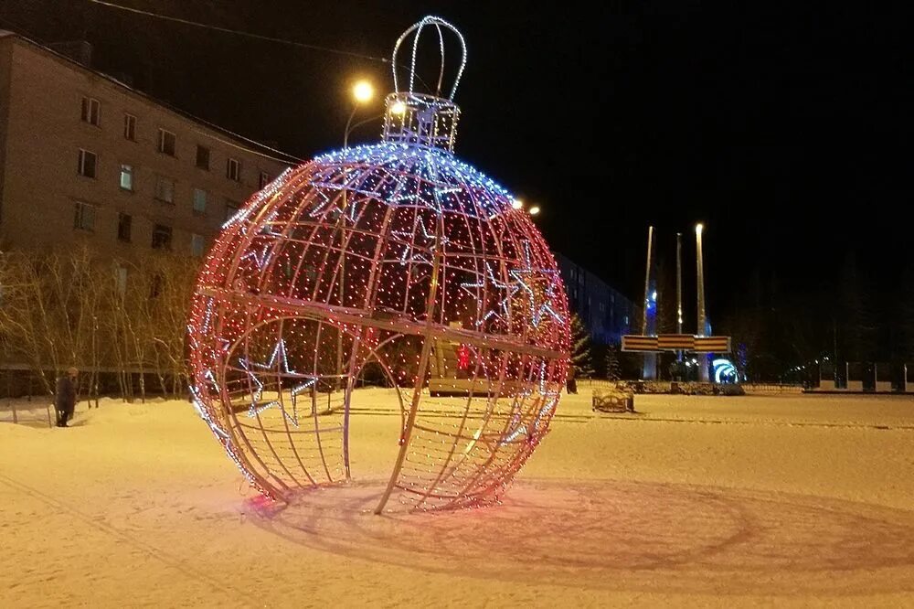 Лабытнанги нижний новгород. Лабытнанги 2022. Лабытнанги елка. Лабытнанги новый год. Главная елка Лабытнанги.