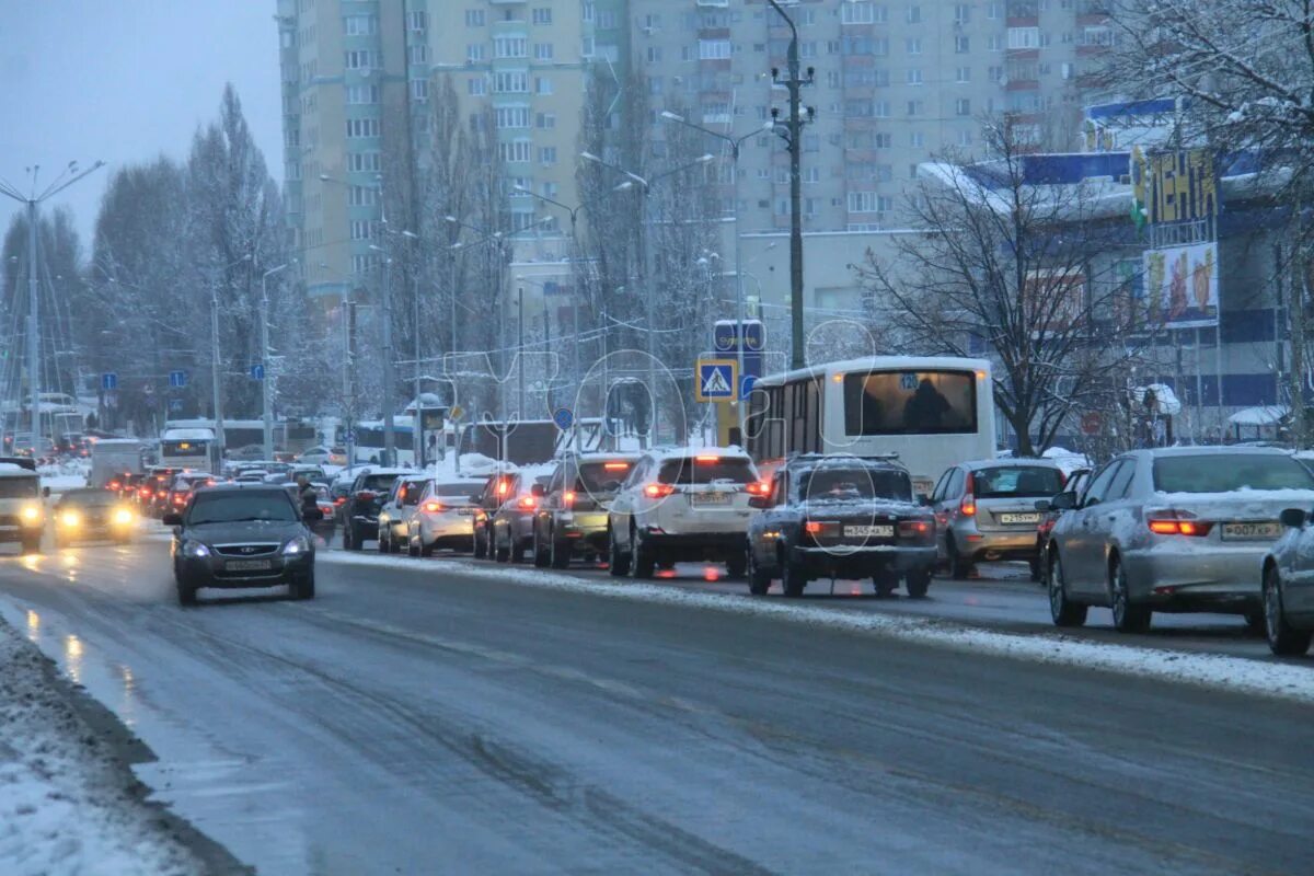 Погода в воронеже февраль 2024 года. Пробки Воронеж. Погода. M4 снега пробки. Ветер в Воронеже на сегодня.