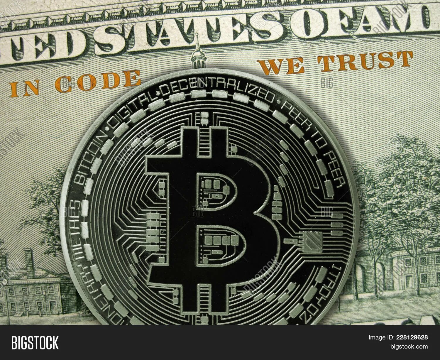 Траст машина история блокчейна. In code we Trust. In code we Trust обои. Крипто Технолоджи. In God we Trust на долларе.