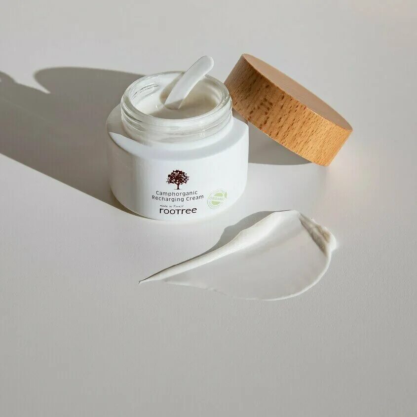 Rootree крем для лица омолаживающий. Rootree эссенция. Rootree крем для лица омолаживающий. косметика rootree корея. Rootree косметика корея mobitherapy age-rturning cream.