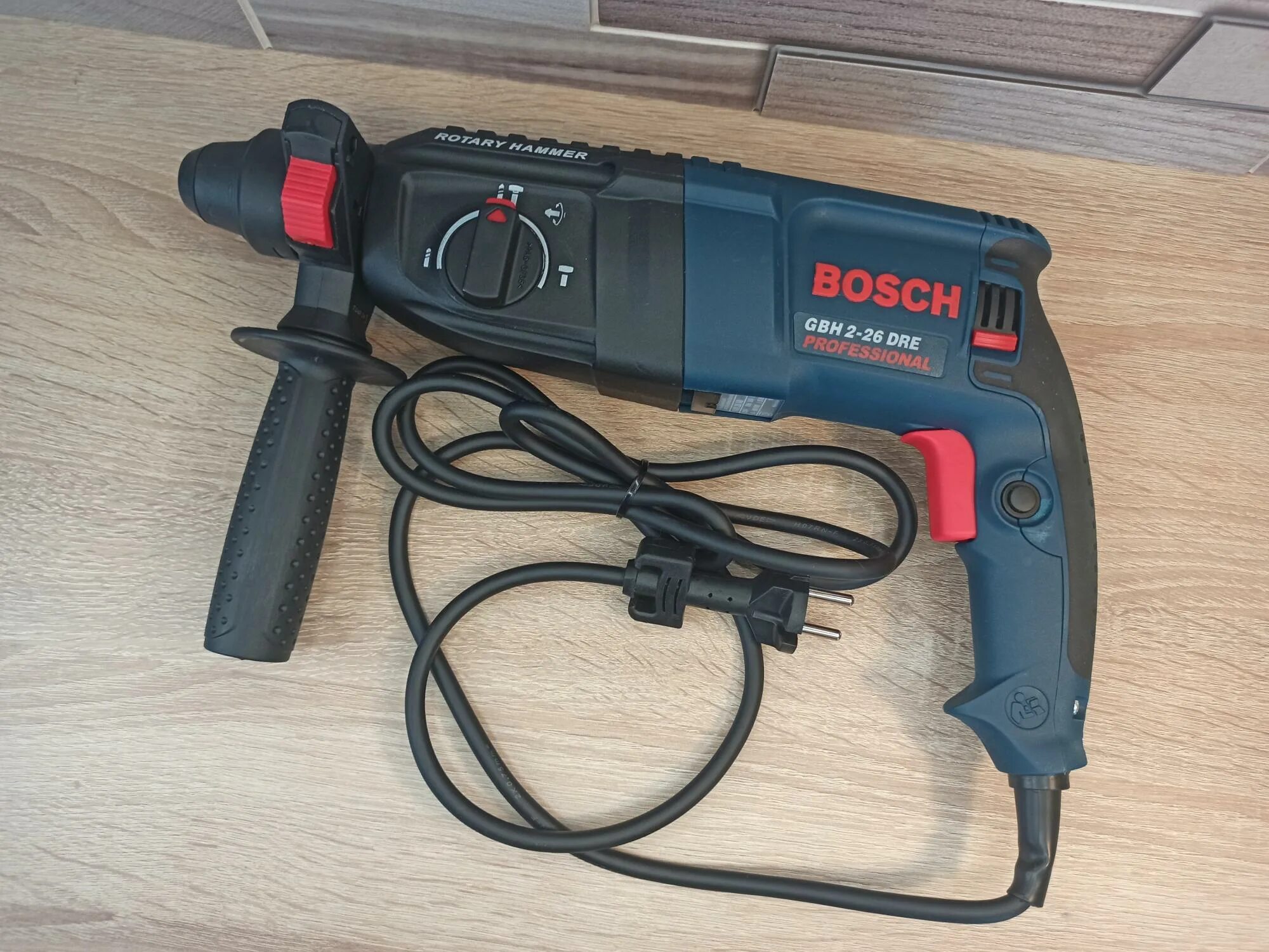 Купить перфоратор bosch 26. Бош 2-26. GBH 2-26 Dre. Перфоратор Bosch 2-26. 2226 Бош перфоратор.