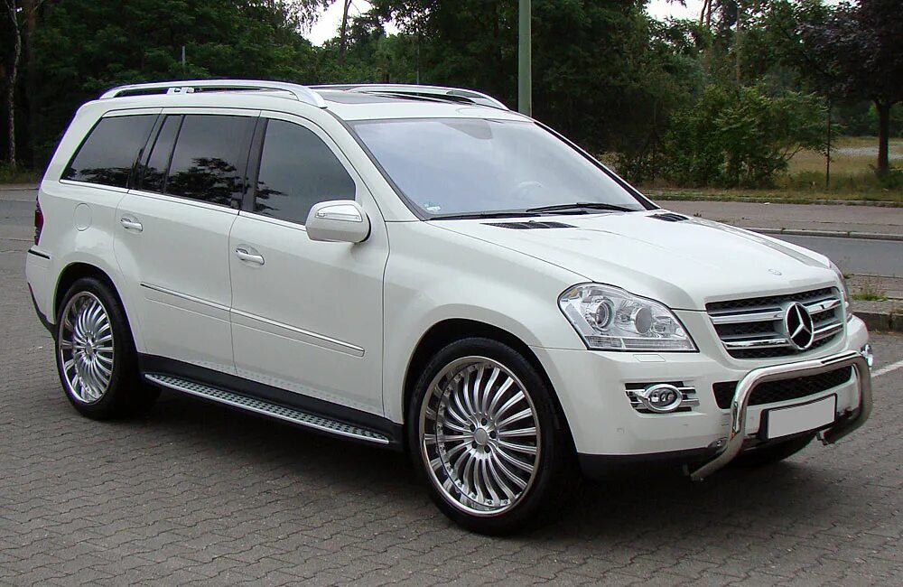 Мерседес gl 164 купить. Mercedes-Benz gl w164. Мерседес гл 164. Mercedes gl 164 кузов. Мерседес gl 500 164 кузов.