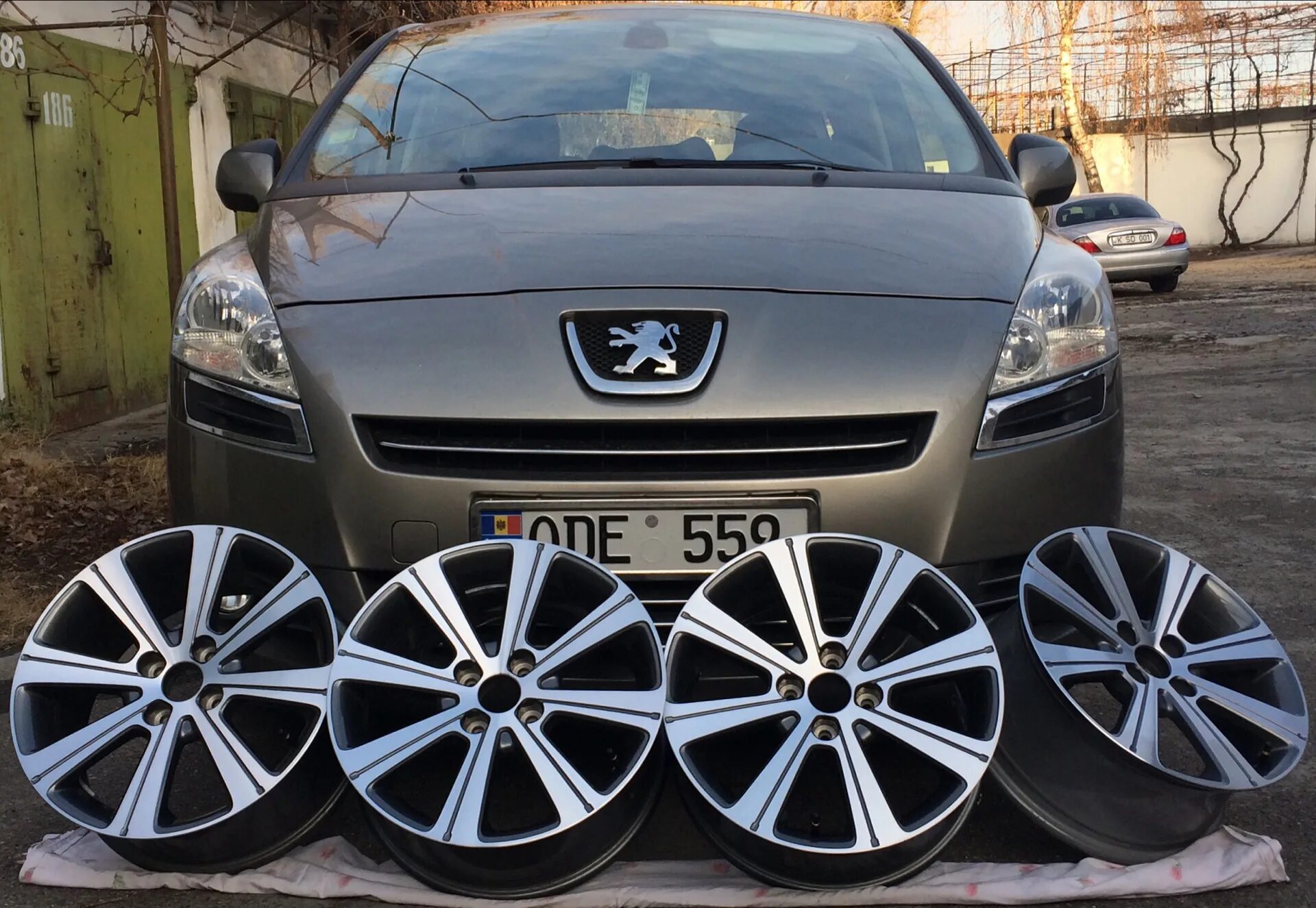 диски пежо 5008 r18. диски пежо 5008. 5008 suv. диски пежо 5008. диски пежо 5008.