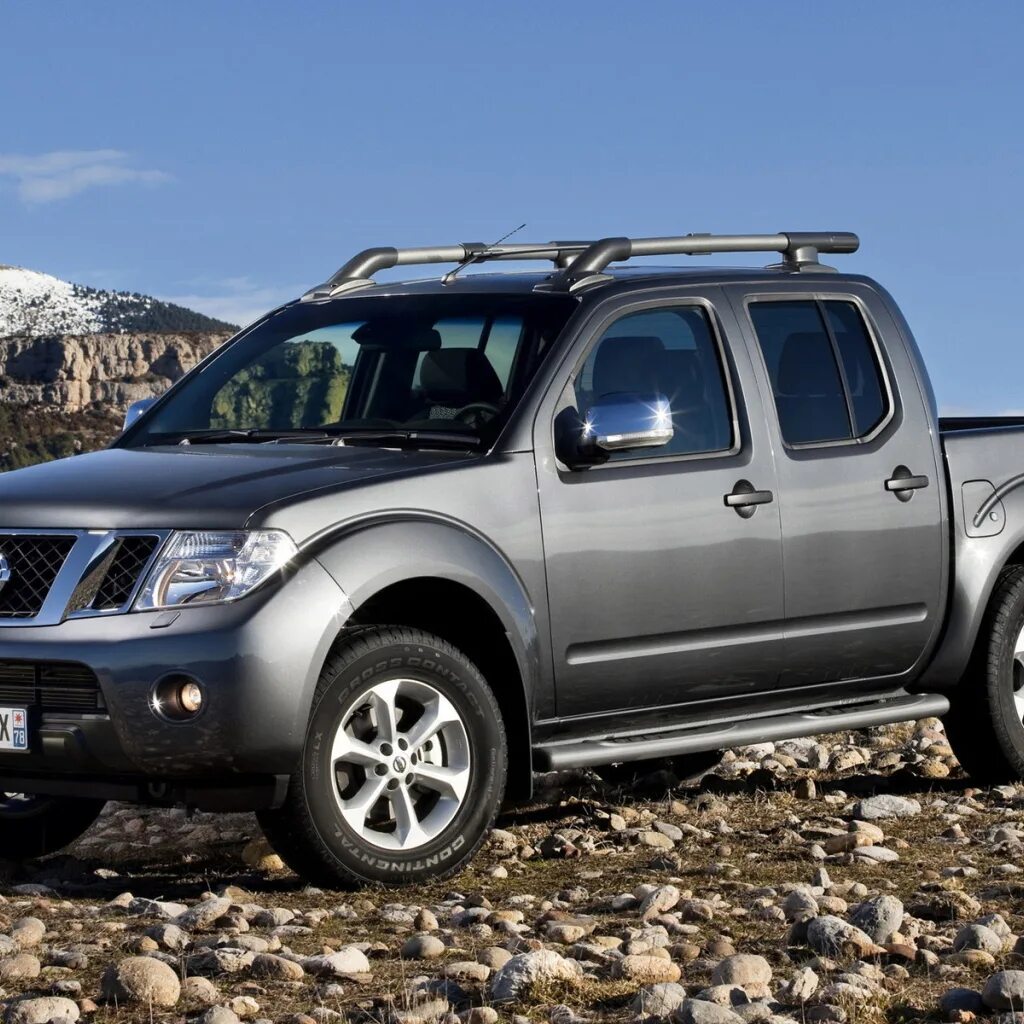 Nissan navara 2 двери. Ниссан навара спб. Ниссан навара спб. Ниссан навара пикап 2007. Ниссан навара 2009 года.