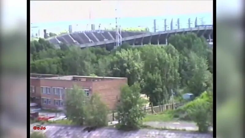 Красноярск 90-х. Аэродром северный красноярск. Красноярск 2000х. Октябрьский (коммунальный) мост. Красноярск фото.