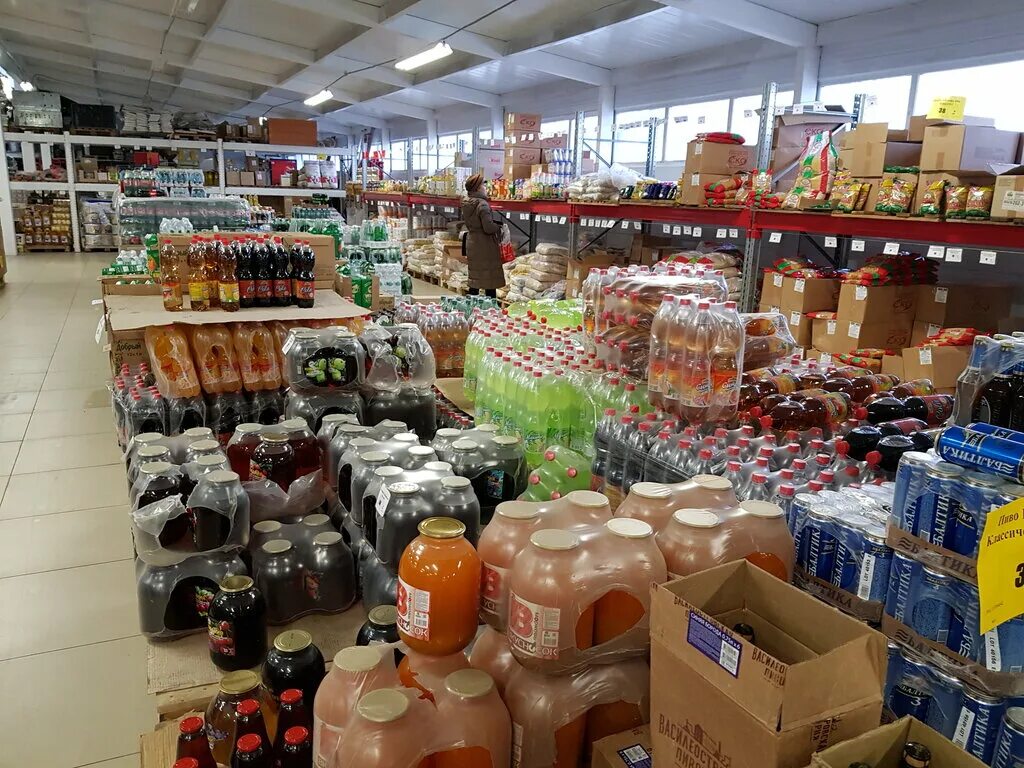 Выкладка товра в магазине светофор. Новый оптовый магазин. Новый оптовый магазин. Новый оптовый магазин. Новый оптовый магазин.