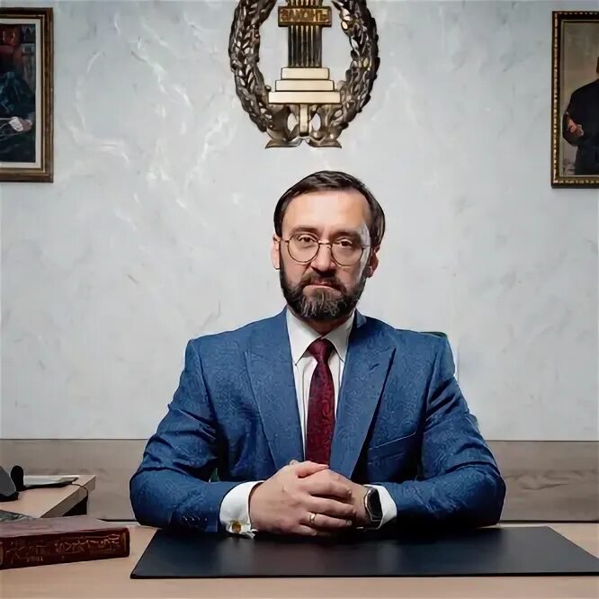 Юрист савин. Адвокат Савин.