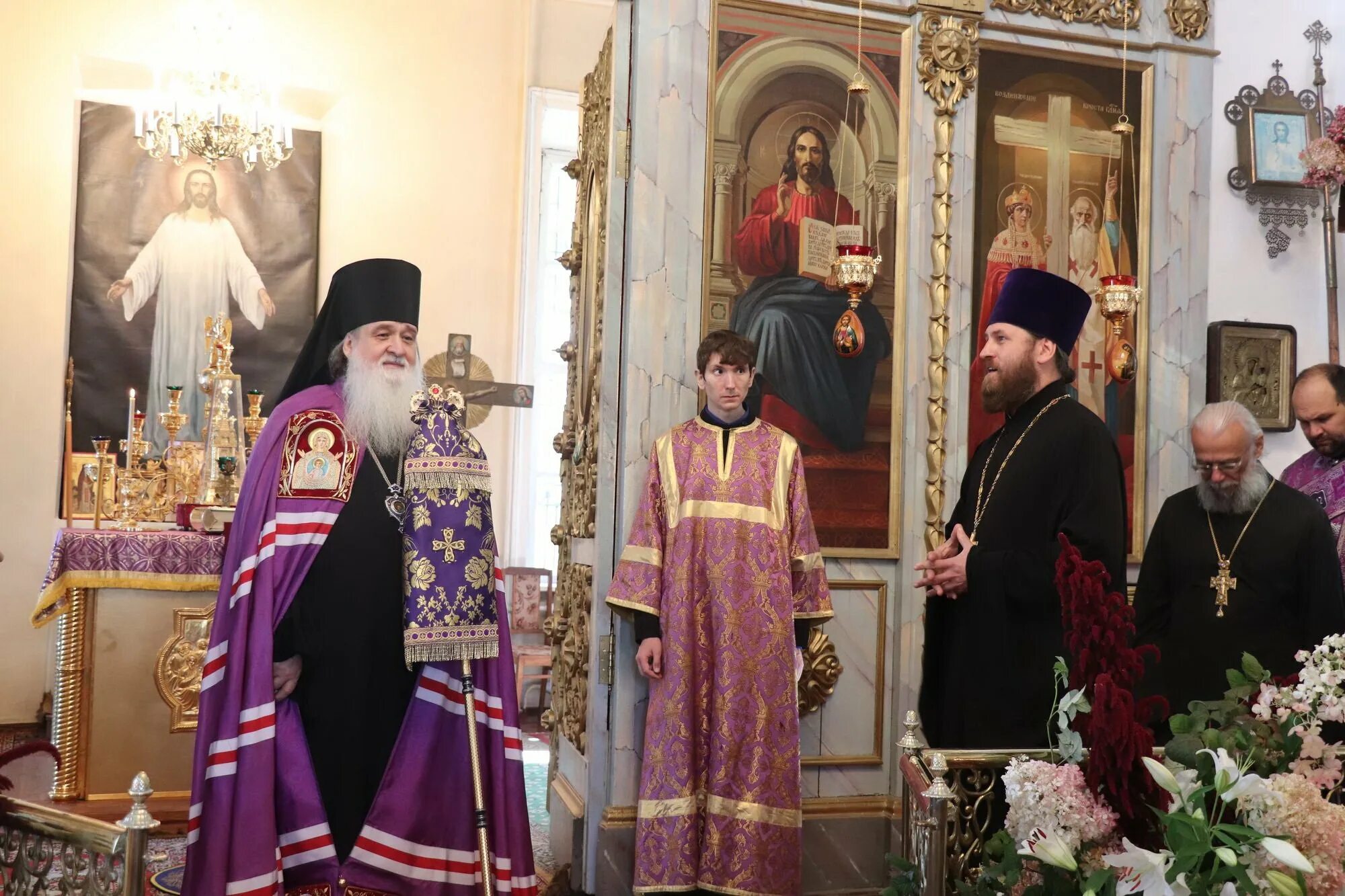Фото батюшек храма орехово-зуево. Крестовоздвиженский храм орехово-зуево. Крестовоздвиженский храм орехово зуево расписание. Крестовоздвиженский храм орехово-зуево. Крестовоздвиженская церковь кисловодск расписание служб.