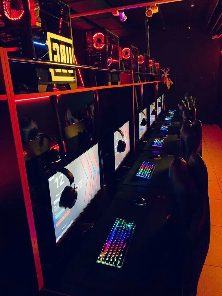 Cyberx сургут. кибер клуб егорьевск. киберклуб cyberx, сургут. компьютерный клуб сургут. колизеум сургут возрождение.