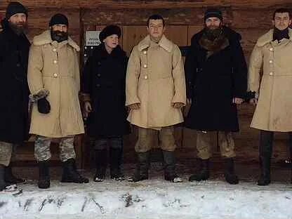 Часовой в тулупе на посту. Баба в тулупе и валенках. Мерлушечий тулуп. Мужчина в валенках. Часовой в тулупе и валенках.