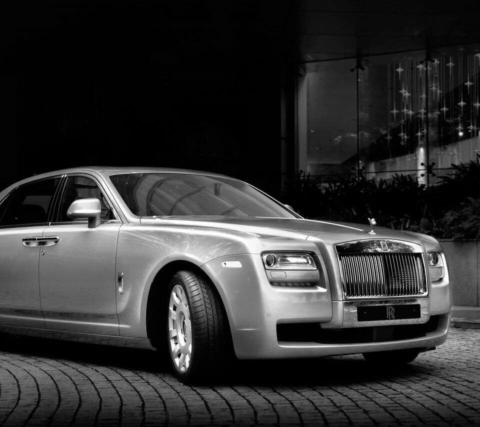 Песня черный ролс ролс. Роллс Ройс седан. Rolls Royce Wraith Onyx. Rolls Royce Ghost. Rolls Royce Ghost 2023.