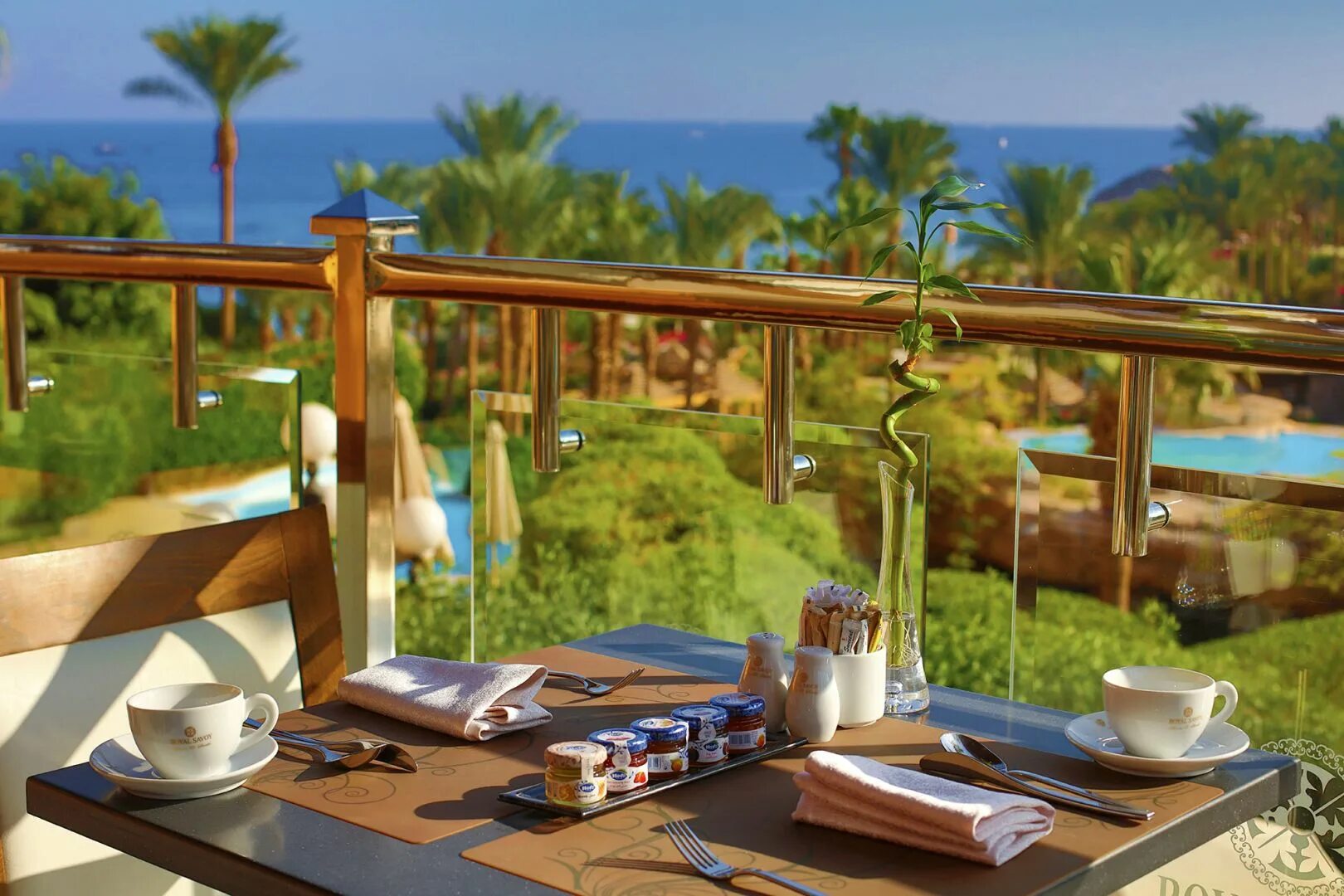 Royal savoy. Royal Savoy Sharm el Sheikh. Royal Savoy 5*. Савой Шарм-Эль-Шейх 5. Савой Египет пляж.