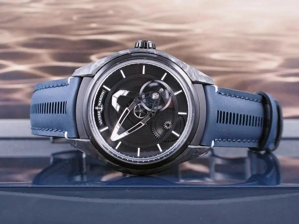 Ulysse nardin freak. Ulysse nardin blue phantom. ulysse nardin freak blue phantom. улисс нордин фрик х 2303-270.1 carb.