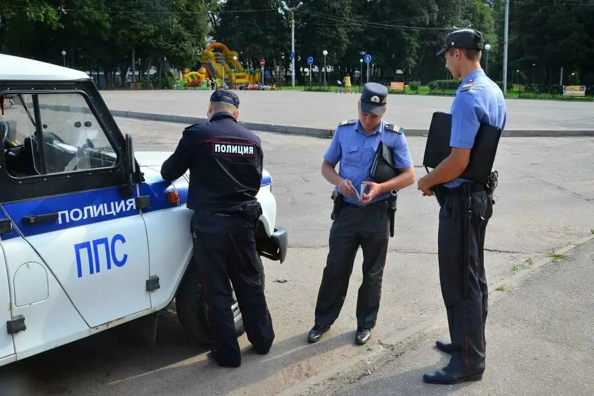 Полицейские патрули машины. ППС патрульно-постовая служба. Патруль ППС. ППСП МВД России. ППС милиция.