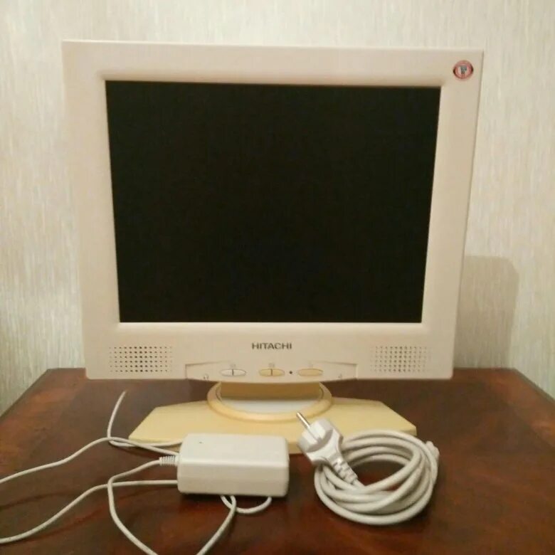 Монитор Hitachi cml170sxw. Монитор Хитачи 200. Toshiba монитор старый. Колодка монитора Хитачи.