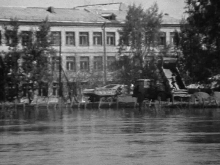Тюмень топит. Наводнение в Тюмени 1979. Наводнение в Тюмени в 1979 году. Затопление 1979 док Тюмень. Наводнение в Кунгуре 1979.