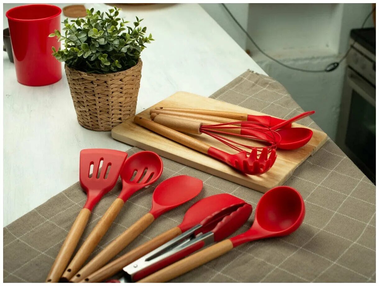 Silicone kitchen utensils набор. Kitchen utensils набор лопаток из 11 штук. кухонные принадлежности красного цвета. Kitchen set 12. Kitchen set 12.